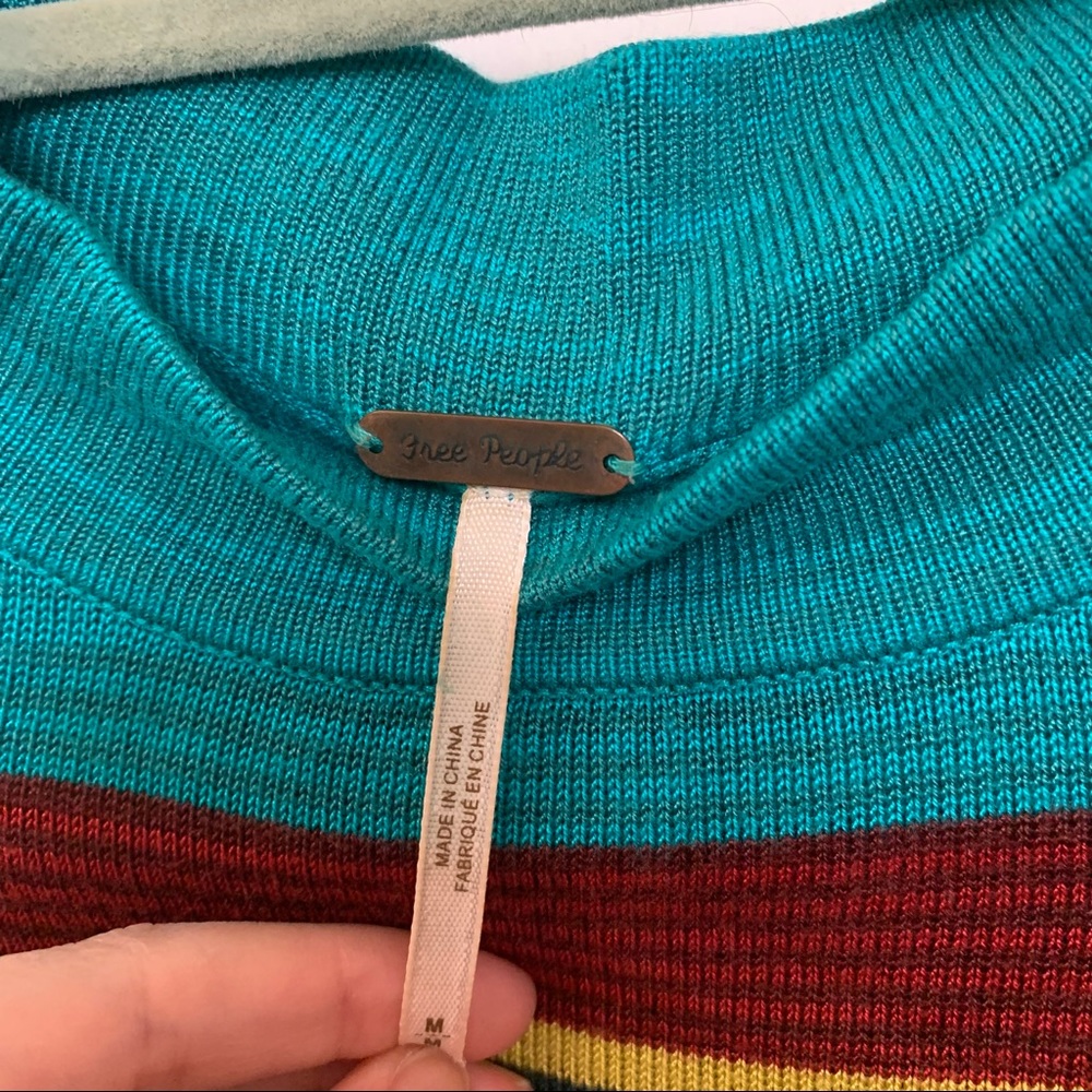 HP 🎉 Free People Mock Neck Retro Sweater - Picture 3 of 4